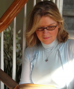 Alison DeLuca Headshot