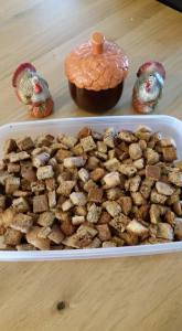 homemade croutons image © connie jasperson