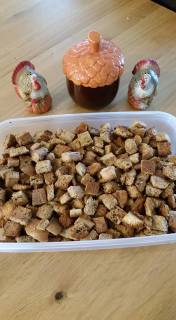 homemade croutons for stuffing